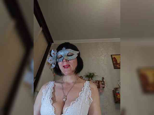 Lilya18 webcam