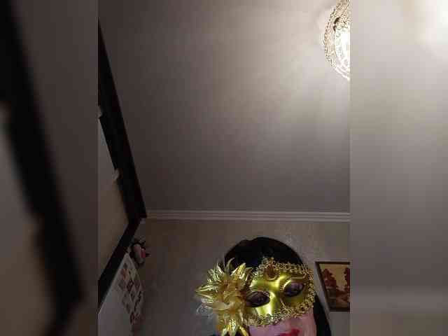 Lilya18 webcam