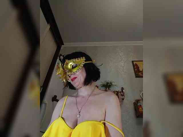 Lilya18 webcam