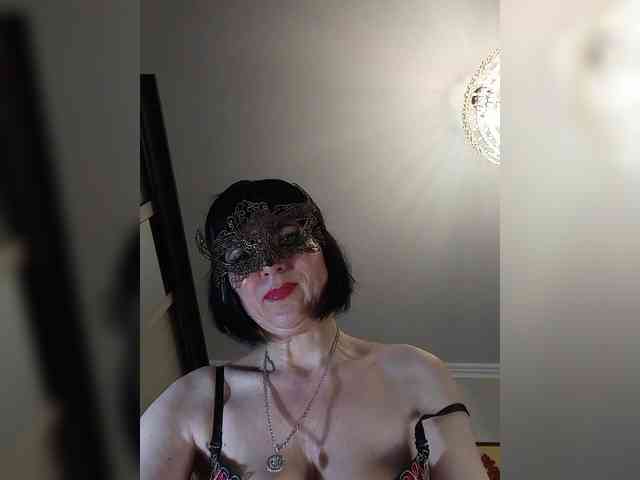 Lilya18 webcam