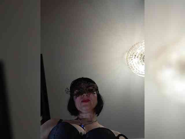 Lilya18 webcam