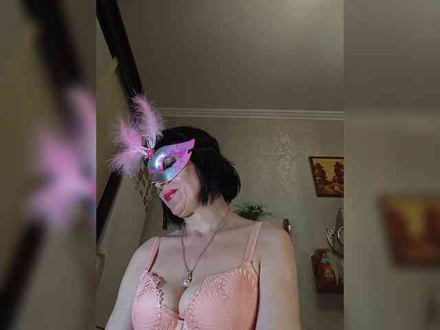 Lilya18 webcam
