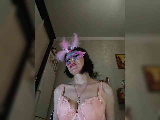Lilya18 webcam