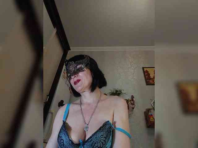 Lilya18 webcam