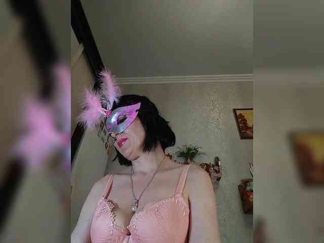 Lilya18 webcam