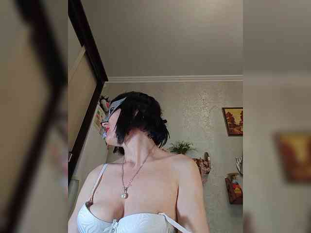 Lilya18 webcam