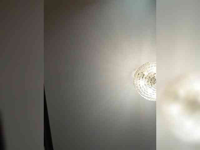 Lilya18 webcam