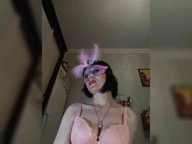 Lilya18 webcam