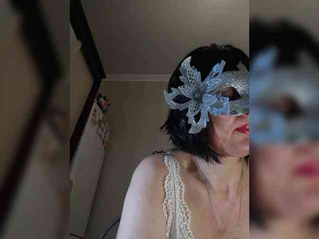 Lilya18 webcam
