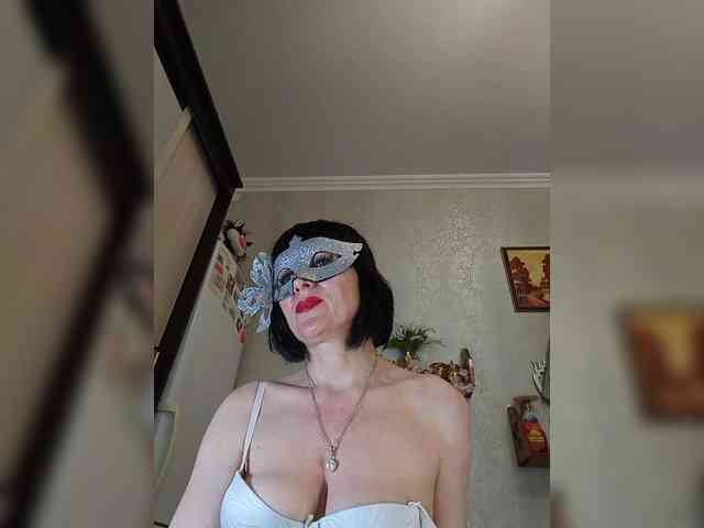 Lilya18 webcam
