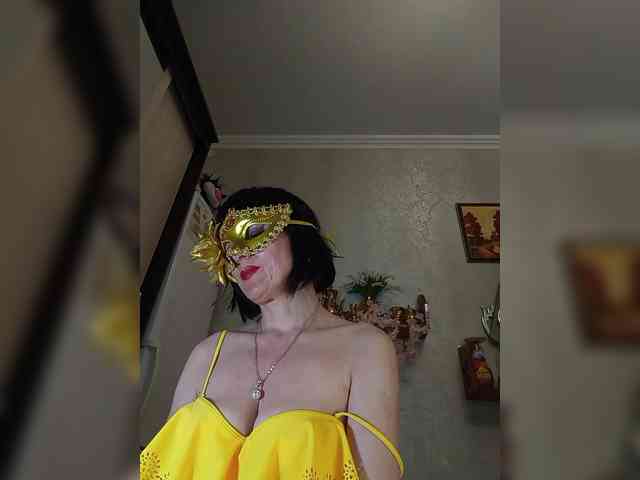 Lilya18 webcam