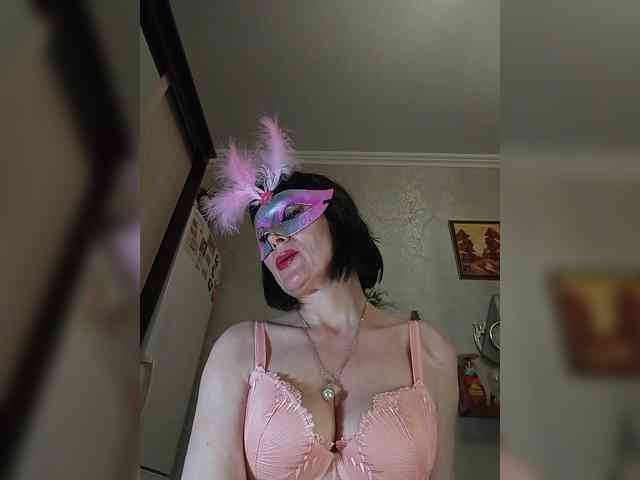 Lilya18 webcam