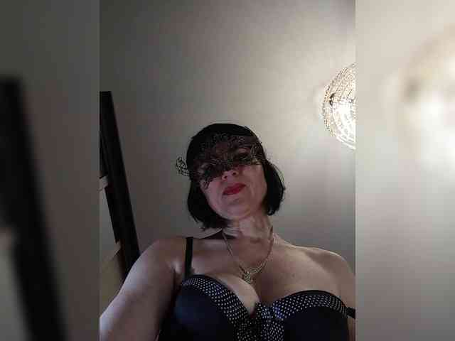 Lilya18 webcam