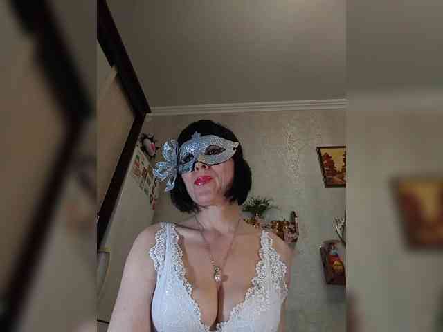 Lilya18 webcam