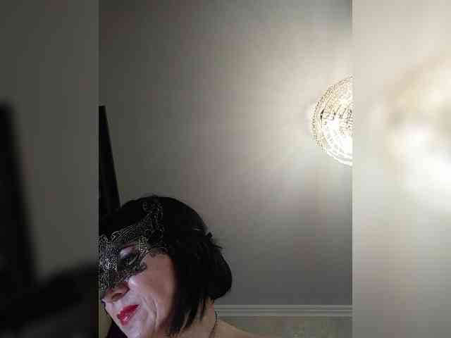 Lilya18 webcam