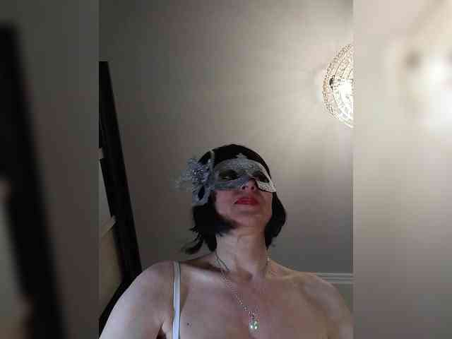 Lilya18 webcam