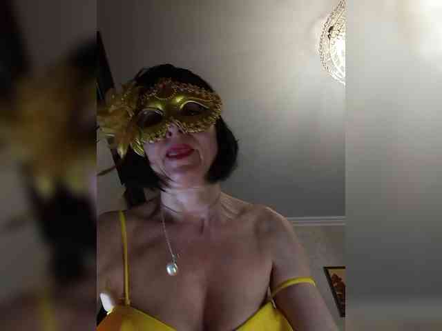 Lilya18 webcam