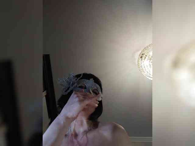 Lilya18 webcam
