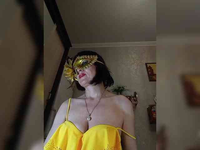 Lilya18 webcam