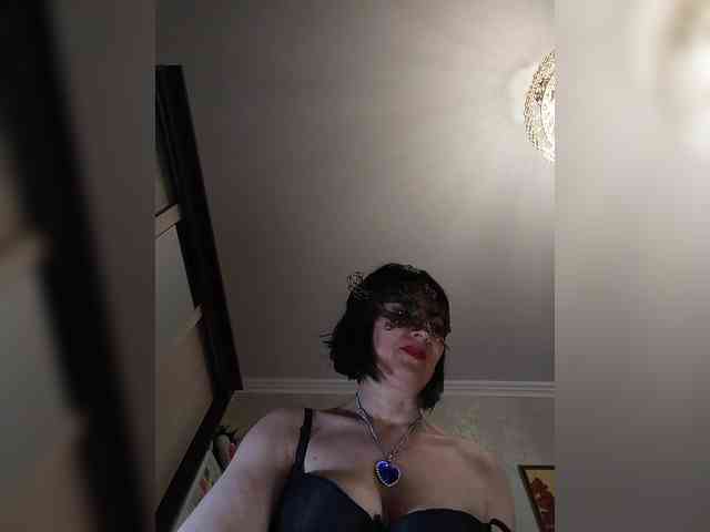Lilya18 webcam