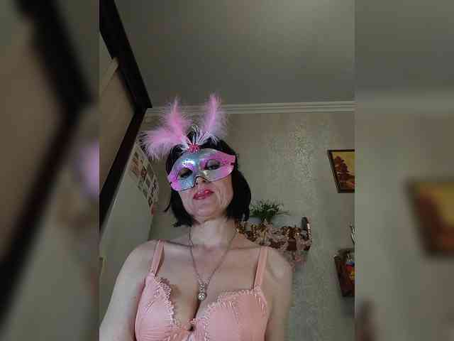 Lilya18 webcam