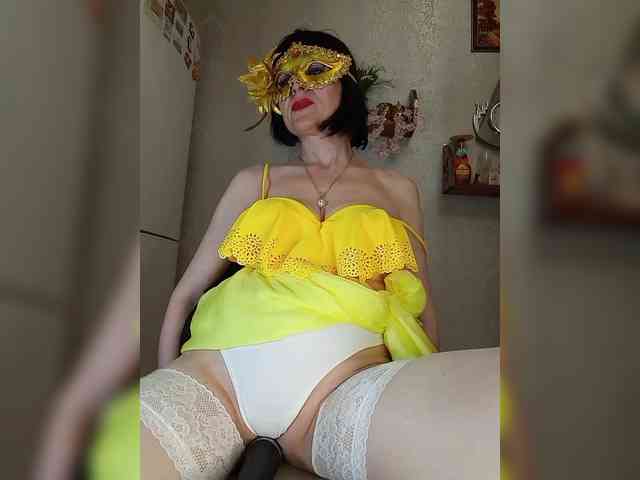 Lilya18 webcam
