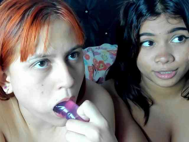 SELENASTON webcam
