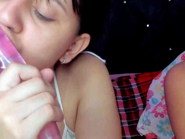 SELENASTON webcam
