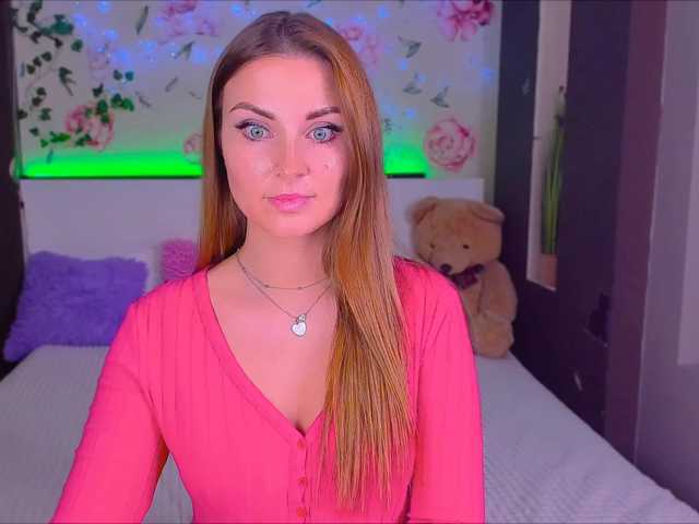 Alisee123's BongaCams show and profile