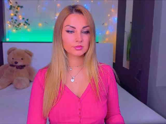 Alisee123 webcam