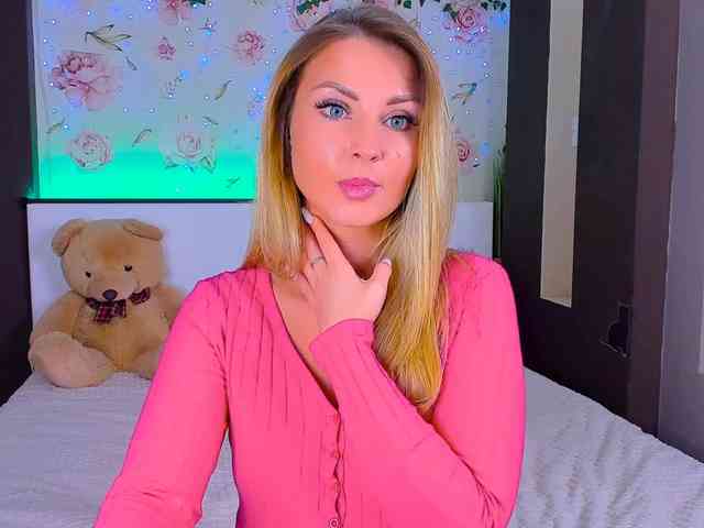 Alisee123 webcam