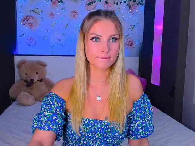 Alisee123 webcam
