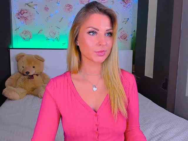 Alisee123 webcam