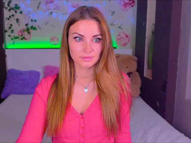 Alisee123 webcam