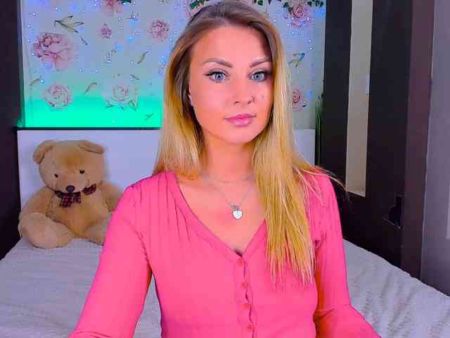 Alisee123 webcam