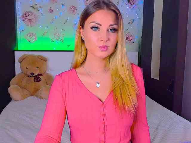 Alisee123 webcam