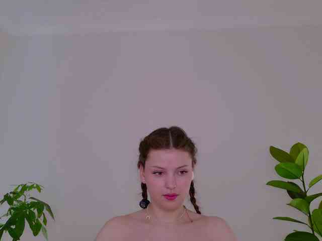 pusichka1 Live Webcam on BongaCams