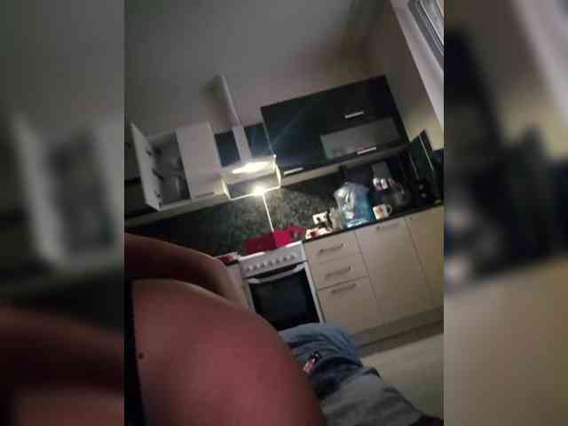 _exyqnsis_19 webcam