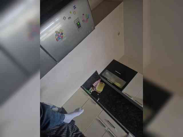 _exyqnsis_19 webcam
