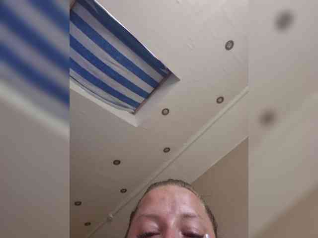 _exyqnsis_19 webcam