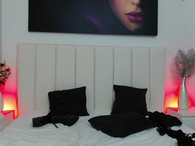 AnnaRos's BongaCams show and profile