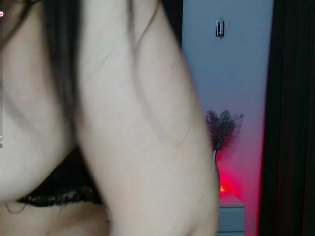 AnnaRos's BongaCams show and profile