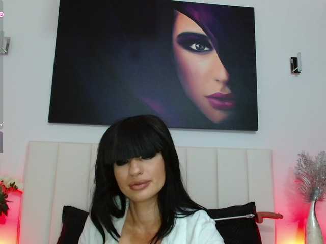 AnnaRos's BongaCams show and profile