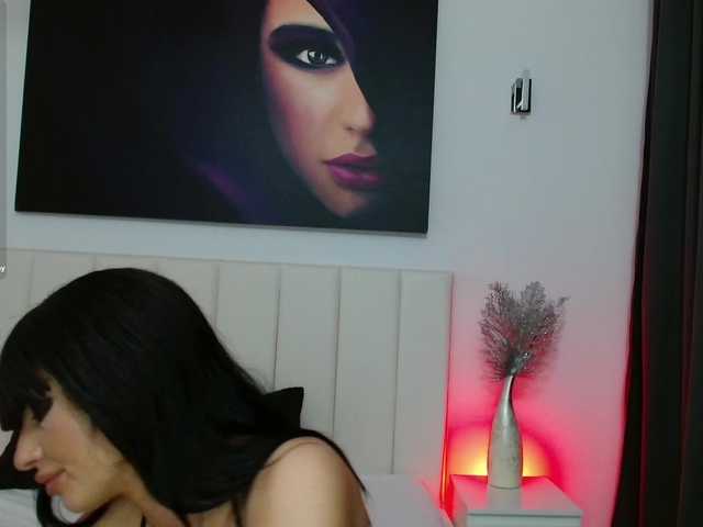 AnnaRos's BongaCams show and profile