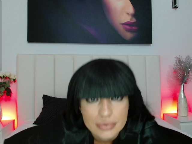 AnnaRos's BongaCams show and profile