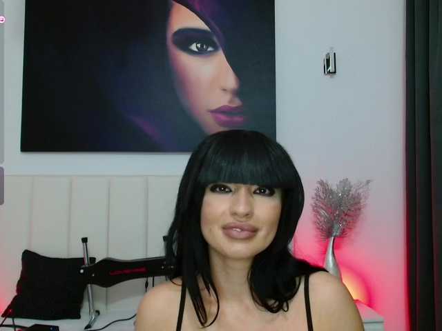 AnnaRos's BongaCams show and profile