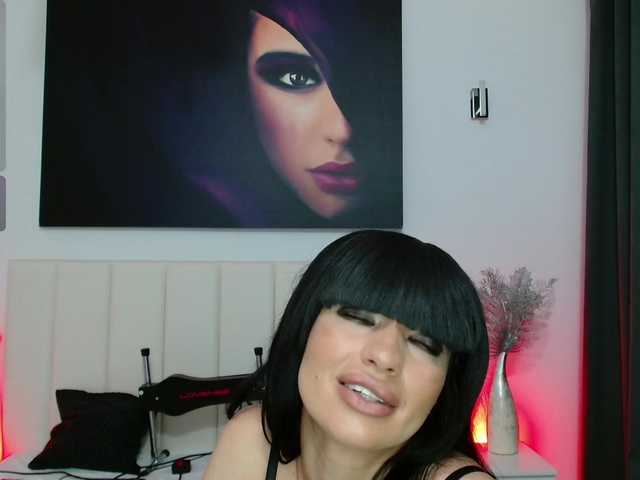 AnnaRos's BongaCams show and profile