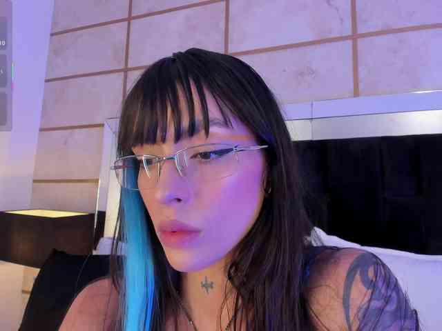 SpicyEla webcam