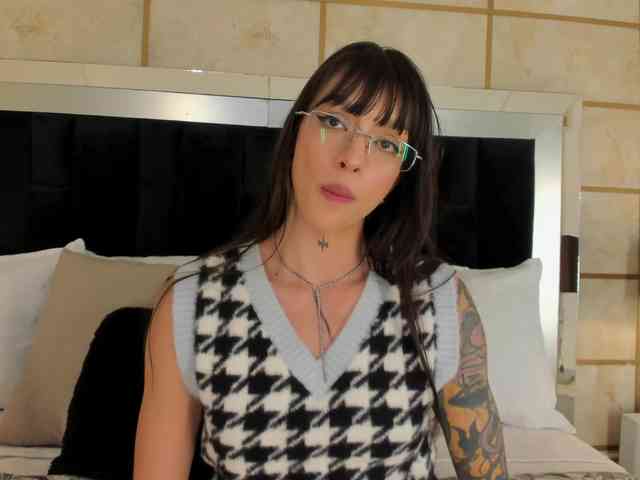 SpicyEla webcam