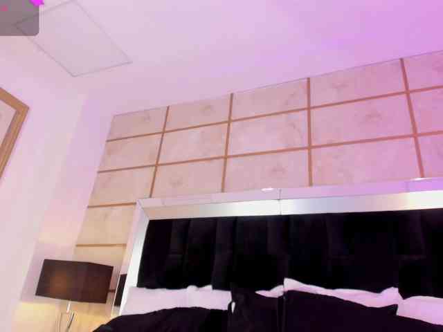 SpicyEla webcam
